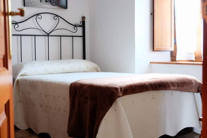 Casa El Tan (4 people) in Cudillero, Costa Verde (Spain)