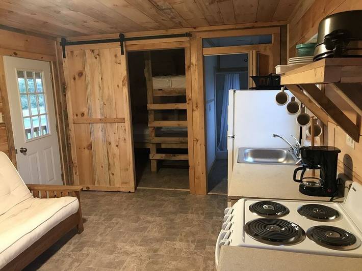 Holiday home for 4 people, with garden and hot tub in Vermont