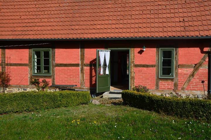 Ferienwohnung für 8 Personen, mit Terrasse und Garten sowie Ausblick in Walkendorf