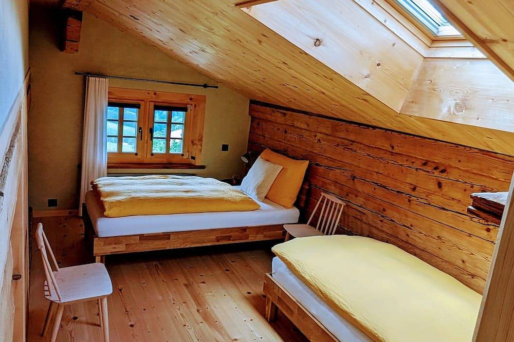 Apartment Chalet Grittelihus, zwischen Interlaken - Gstaad in Diemtigen, Berner Oberland