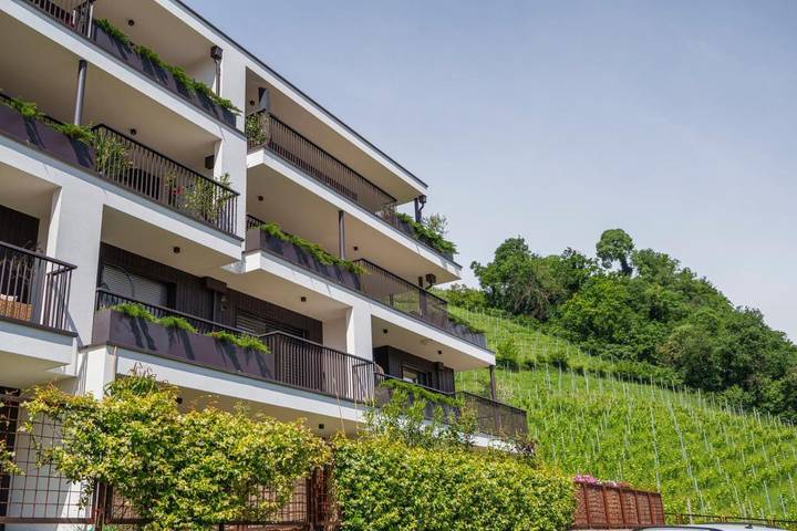 Ferienwohnung für 3 Personen, mit Terrasse und Garten sowie Ausblick