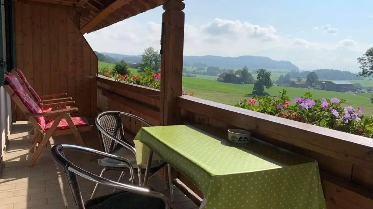Ganze Ferienwohnung, Ferienwohnung für 3 Personen (55 m²) in Hopferau in Hopferau, Bayerisch Schwaben