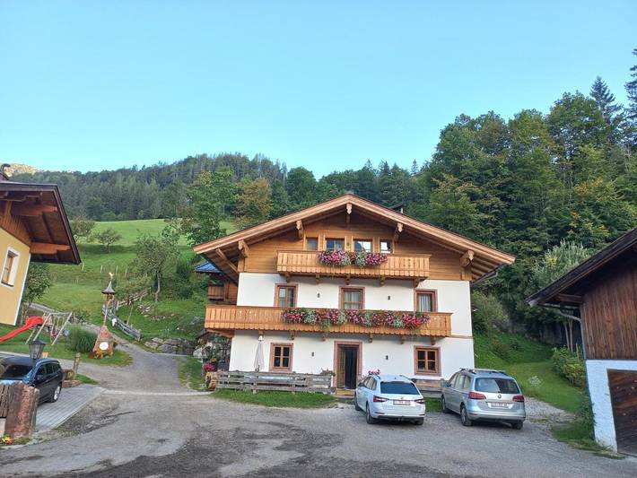 Vakantiewoning voor 2 personen, with balkon and uitzicht as well as tuin in Lofer