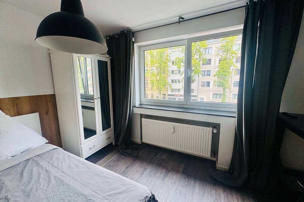 Entire apartment, Comfortable city apartment in Cologne's Südstadt district, close to the Rhine and restaurants in Cologne, Rhineland
