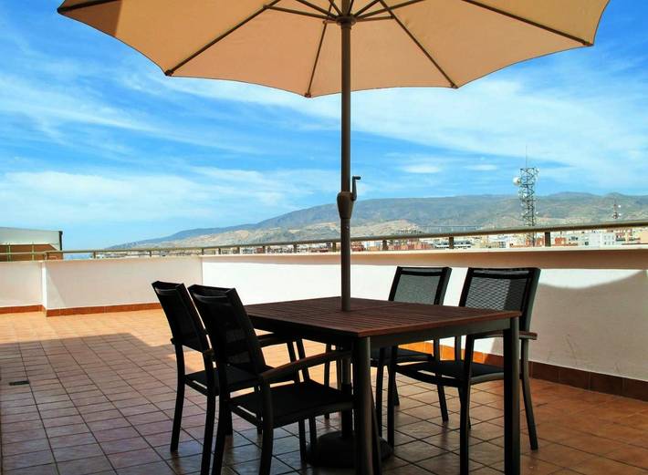 Apartamento de vacaciones para 7 personas, con vistas y terraza, Se admiten mascotas - 1