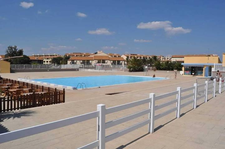 Location de vacances pour 4 personnes, avec piscine et terrasse à Le Barcarès