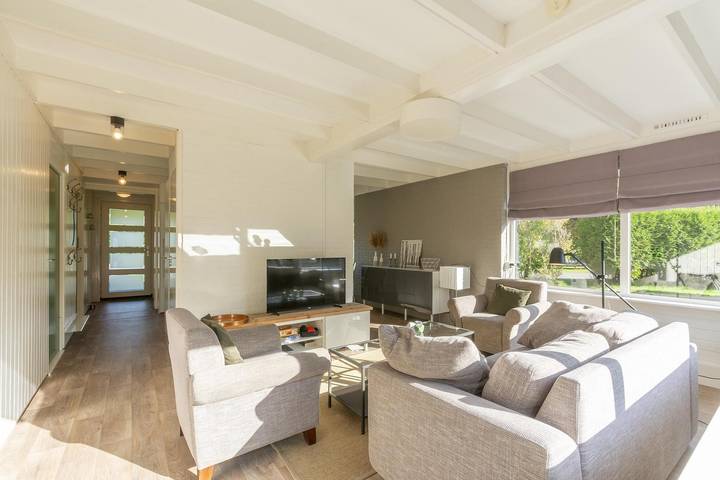 Ferienhaus für 5 Personen, mit Balkon/Terrasse und Terrasse sowie Garten in Sint Maartenszee