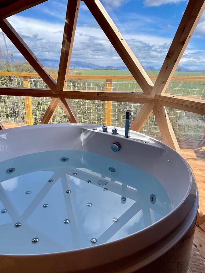 Tente pour 2 personnes, avec terrasse et jacuzzi dans les Alpes-de-Haute-Provence - 2