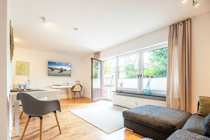 Ferienwohnung für 2 Personen, mit Terrasse und Garten in Tinnum