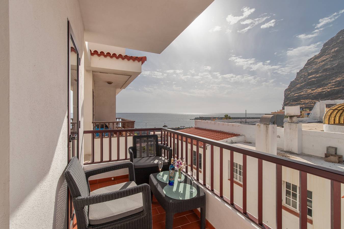 Apartamento entero, Apartamento 'Orion Beach' con vistas al mar, terraza privada y Wi-Fi in Puerto de Tazacorte, Tazacorte