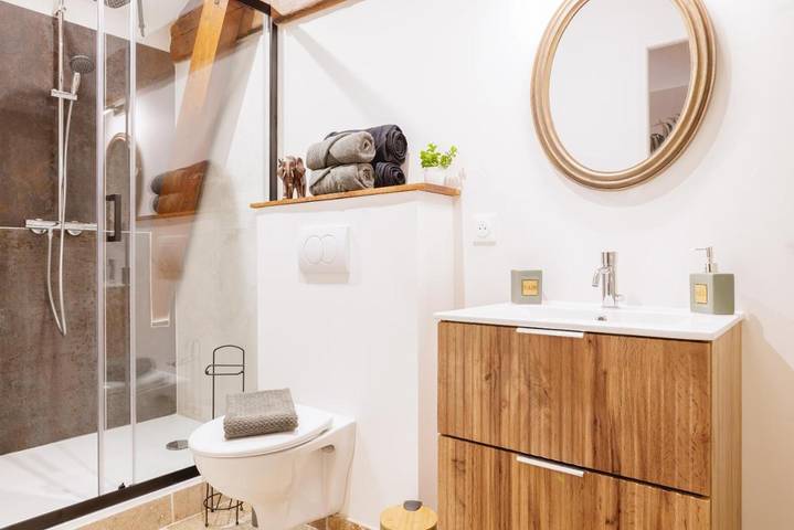 Location de vacances pour 2 personnes, avec vue et jardin à Péronnas - 4