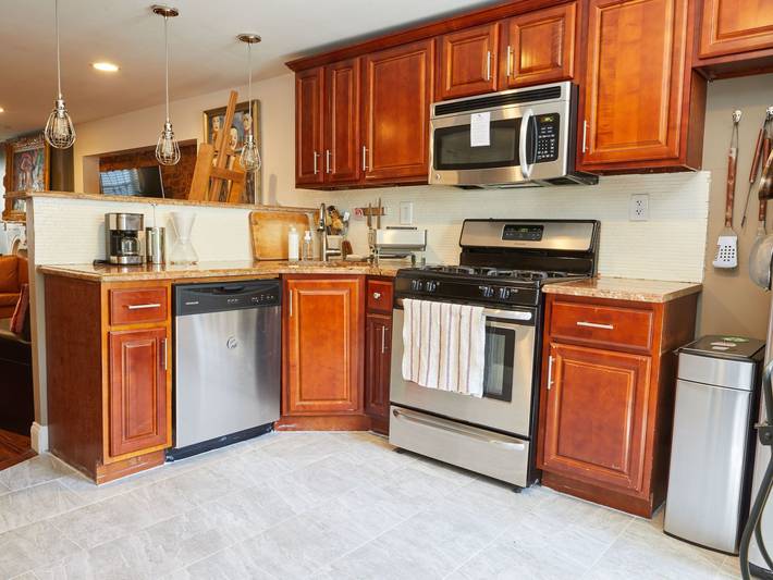 Apartamento entero, Künstler 3 Schlafzimmer Stadthaus mit Hinterhof Garten in Brooklyn, Nueva York