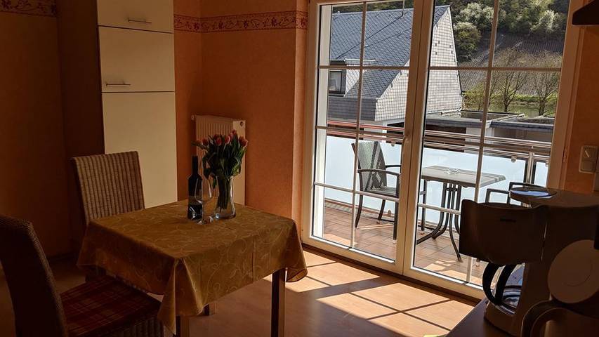 Ferienwohnung für 2 Personen, mit Balkon und Ausblick - 1