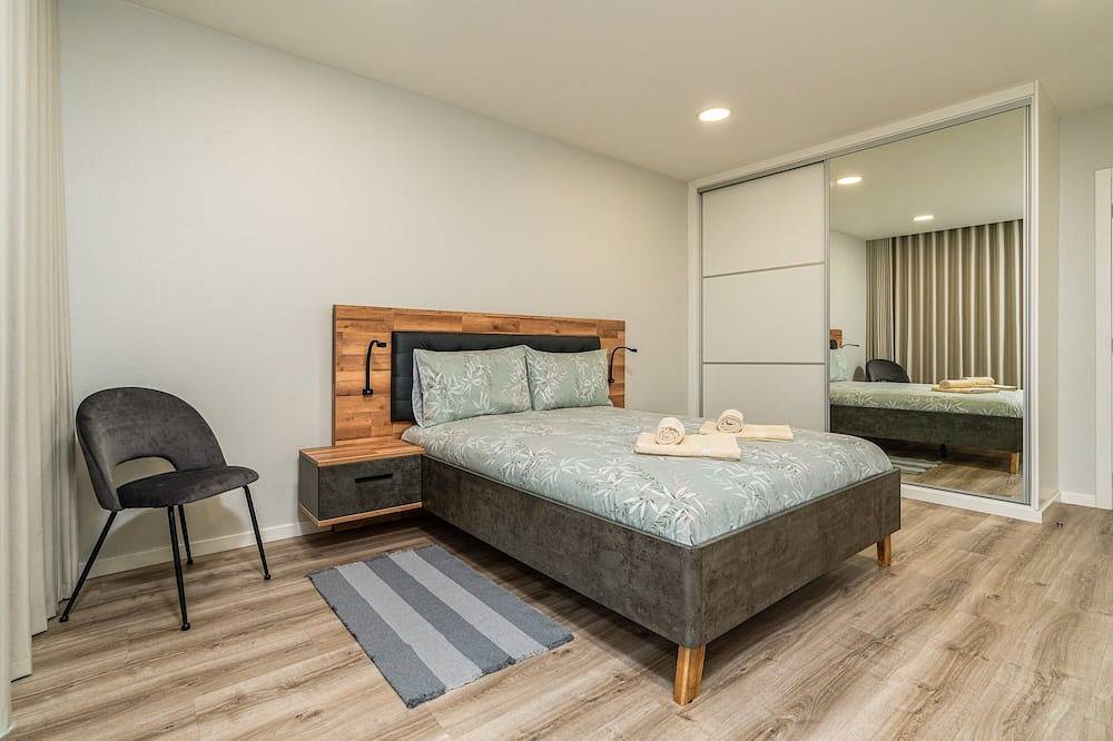 Casa Barros Serra, 3 Bedroom Holiday Home for all the Family in Calheta in Estreito da Calheta, Madeira