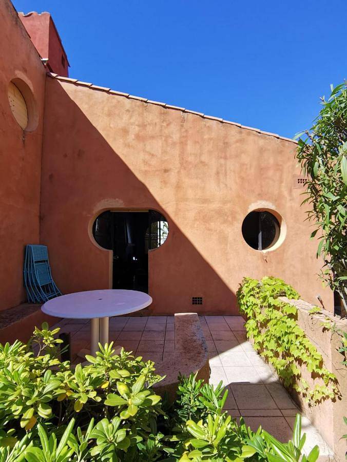 Ferienhaus für 4 Personen, mit Balkon und Terrasse sowie Garten und Ausblick in Porquerolles - 2