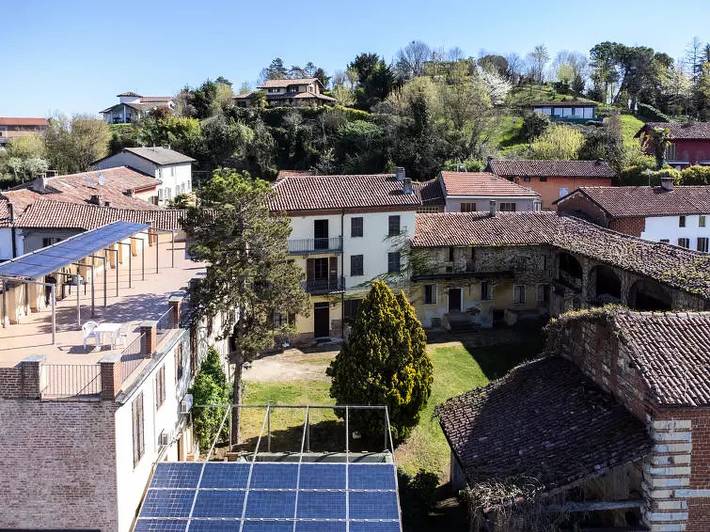 Agriturismo per 14 persone, con giardino e piscina nonché sauna in Provincia d'Asti