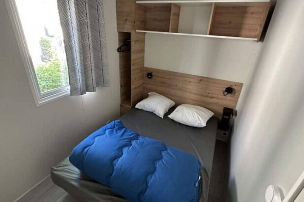 Cómodo mobil home con terraza en Challes-les-Eaux in Challes-les-Eaux, Chambéry region