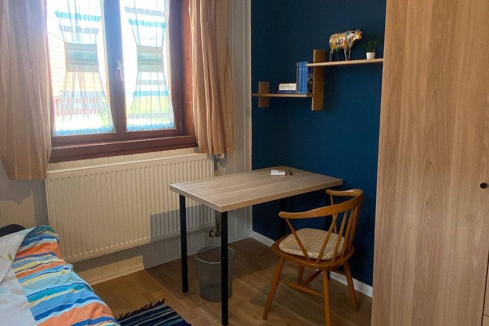 Ganze Wohnung, Zimmer '2 Einzelzimmer' mit Wi-Fi in Hilzingen, Hegau