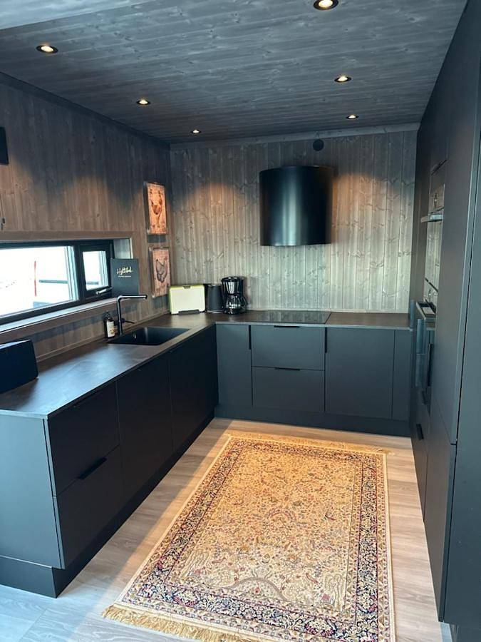 Stylish cabin at Lifjell with jacuzzi and sauna in Bø
