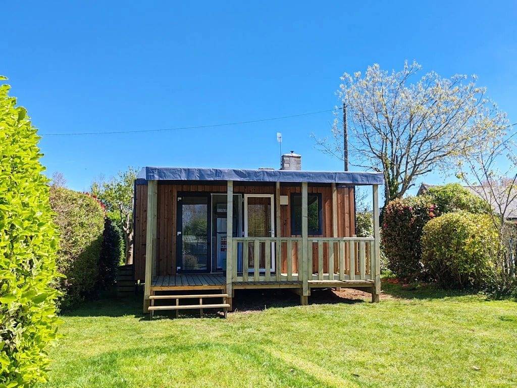 Zecamping 3 étoiles pataugeoire fitness sauna locatif Tv 20m2 2 pers in Pouldreuzic, Côte de Cornouaille