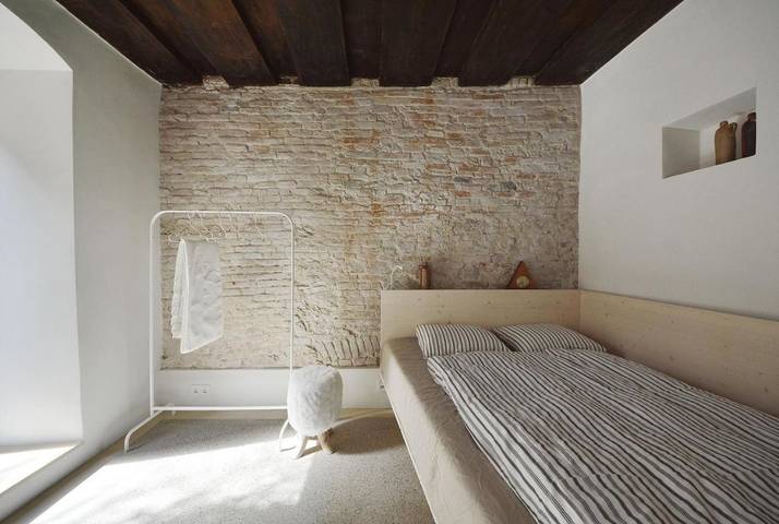 Ferienwohnung für 2 Personen, mit Balkon und Terrasse in Linz