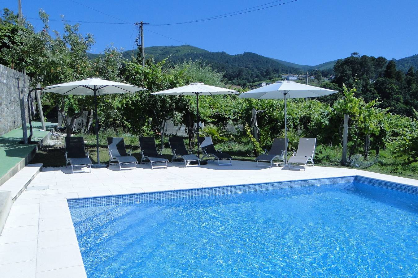 Casa de Férias 'Casa Das Cortes Em Melgaço' com Vista para a Montanha, Piscina Privada e Wi-Fi in Melgaço, Distrito de Viana do Castelo