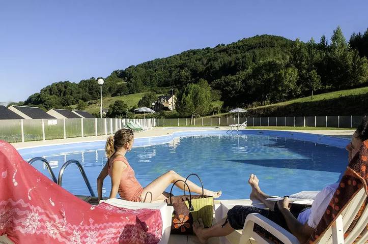Gîte pour 4 personnes, avec piscine dans Saint-Geniez-d'Olt-et-d'Aubrac - 3