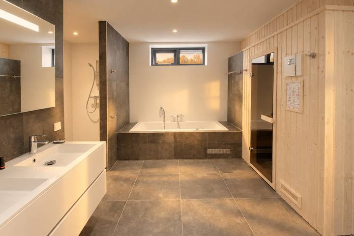 Oesterdam Resort — Villa Oesterdam Wellness | 16 Personen in Tholen, Niederländische Nordsee