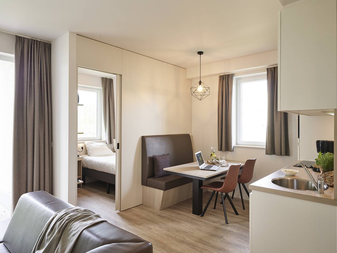 Holiday Suites Jabbeke — Suite spacieuse | 6 personnes in Jabbeke, Flandre-Occidentale