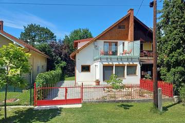 Ferienhaus für 8 Personen, mit Garten und Terrasse in Plattensee Ostufer
