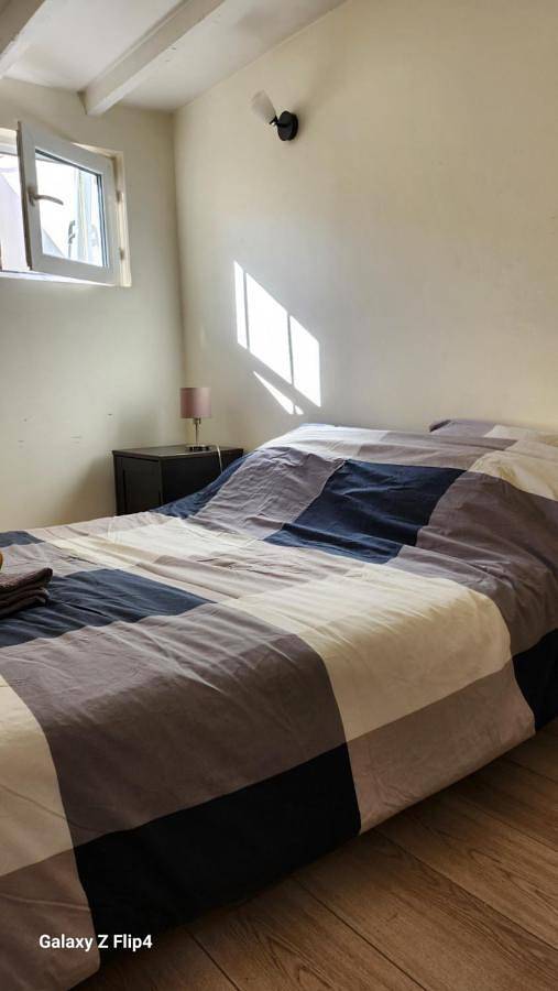 Appartement de vacances entier, Double Room in Neuilly-sur-Marne, Seine-Saint-Denis