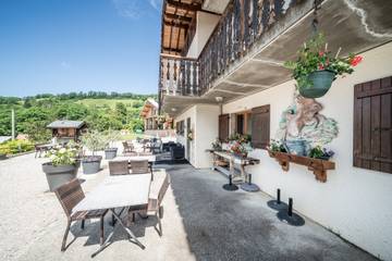 Chalet pour 30 Personnes dans Bernex, Région de Thonon-les-Bains, Photo 3