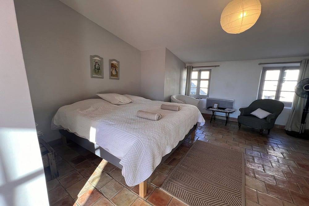 Ganze Wohnung, East Studio – Château Barbebelle Wine Estate Provence in Rognes, Aix-en-Provence und Umgebung