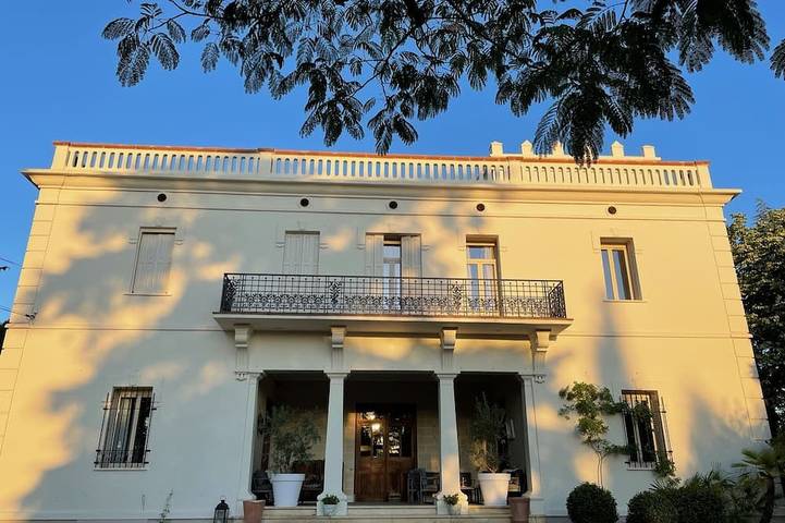 Location de vacances pour 10 personnes, avec jardin et balcon à Saint-Jean-Pla-de-Corts