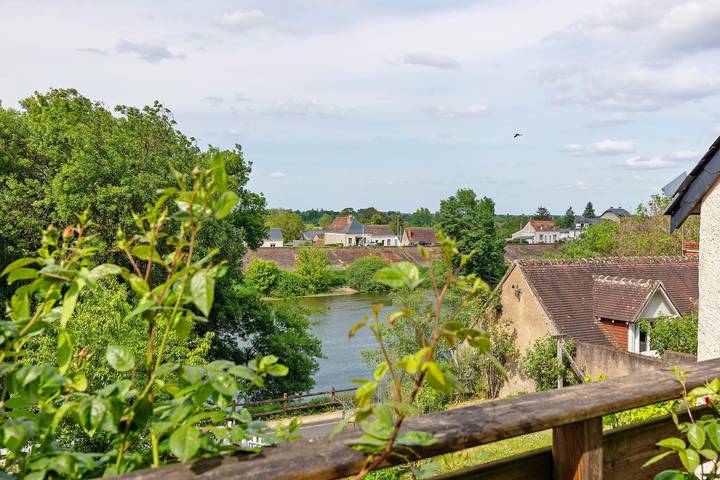 Gîte La Salamandre: private Terrasse, Garten, Klimaanlage, Cher-Blick, 2 Schlafzimmer in Savonnières, Tours und Umgebung