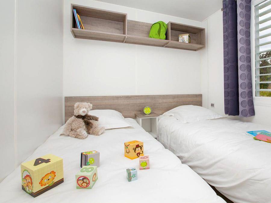 Camping la Vallée - Mobilheim 4 personen - Mobilheim | Comfort Plus | 2 Zi. | 4 Pers. | Terrasse in Saint-Sauveur-de-la-Mer, Lisieux und Umgebung