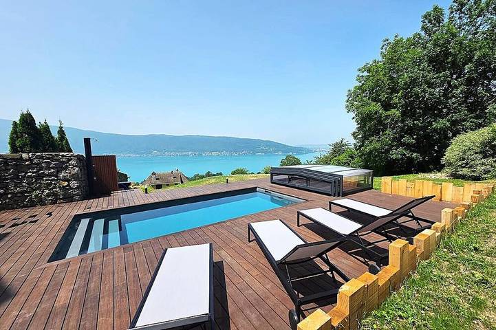 Maison de vacances pour 11 personnes, avec jacuzzi ainsi que sauna et jardin, animaux acceptés à Veyrier-du-Lac