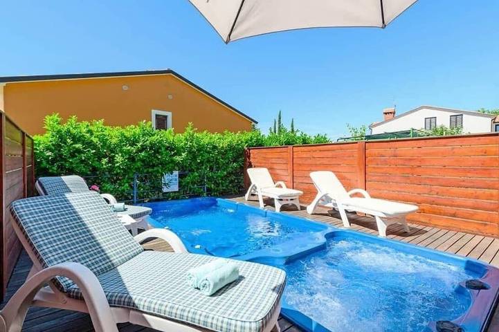 Smještaj za odmor za 6 osoba, s Balkon u Valica