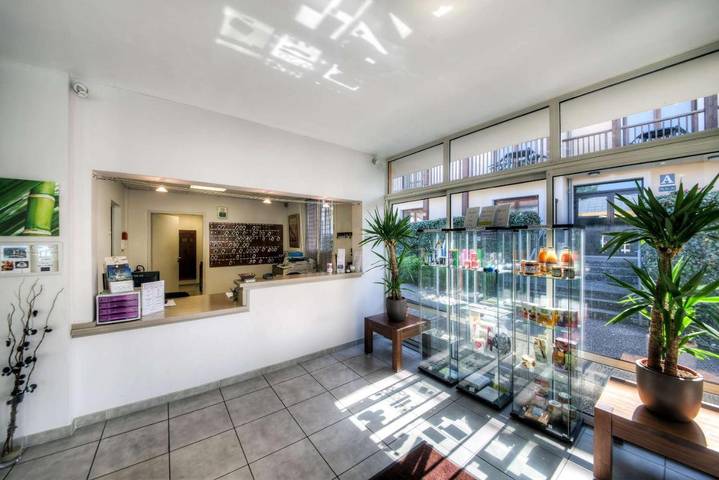 Location de vacances pour 2 personnes, avec Terrasse ainsi que Jardin et Piscine à Lourdes - 4