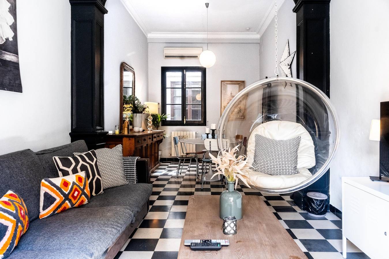 Ganze Wohnung, Apartment „Sevilla A Los Pies De La Giralda“ mit Balkon, Wlan und Klimaanlage in Casco Antiguo, Sevilla