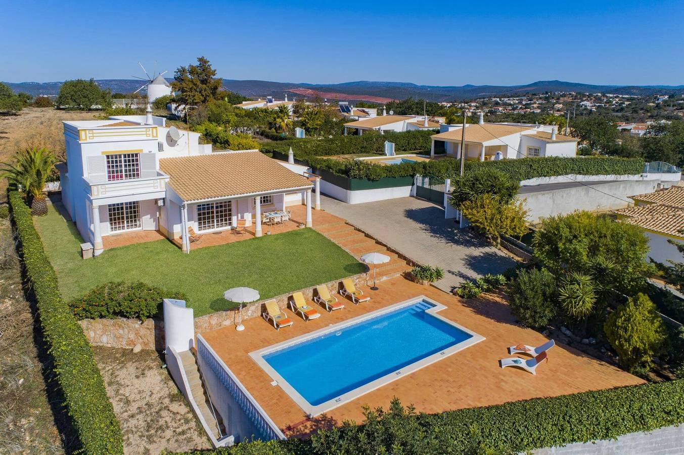 Villa para 6 pessoas com jardim in Paderne, Distrito de Faro