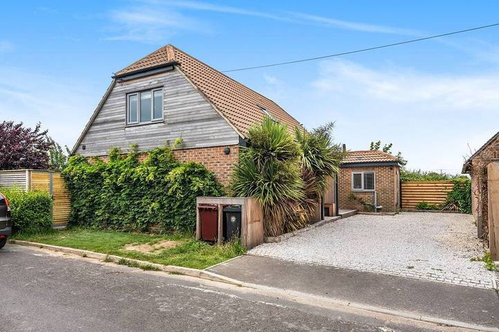 Cottage for 10 people, with hot tub and garden in West Wittering