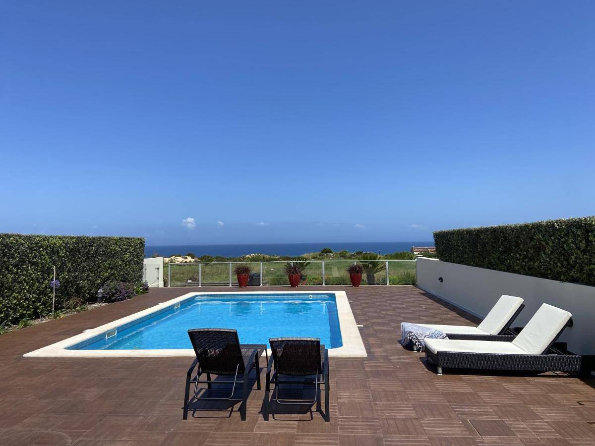Atlantic Villa Luxury by the Sea 7 in Amoreira, Leiria distrito