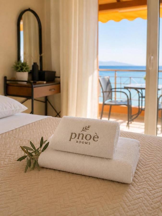 Appart’hôtel pour 2 personnes, avec Balcon et Terrasse ainsi que Jardin et Vue