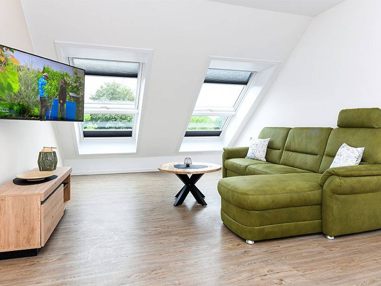 Bauernhof Landwarf Grafthof - Ferienwohnung Rapsblüte in Neuharlingersiel, Landkreis Wittmund