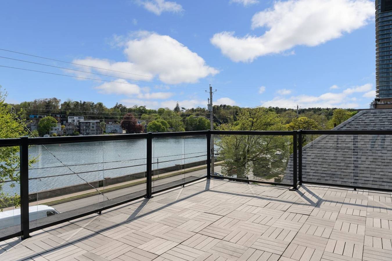 Oceanview Modern Home in Central Halifax in Halifax, Nuova Scozia