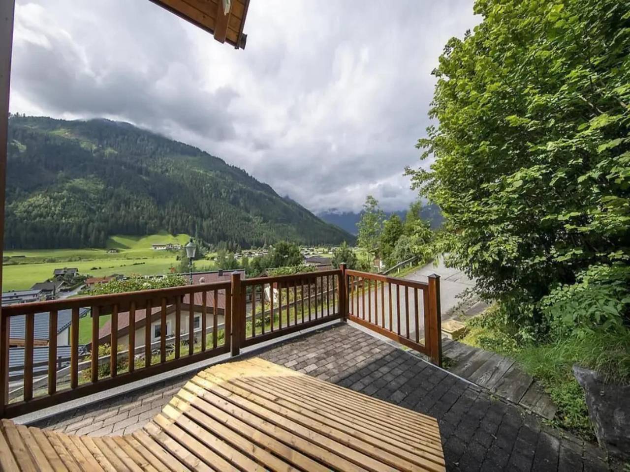Panoramahütte im Wald im Pinzgau in Pinzgau