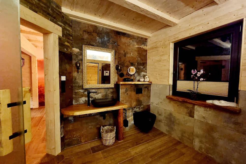 Ganze Wohnung, Romantik-Suite Edelweiß mit Kamin & Zirbensauna in Malschwitz, Oberlausitz-Niederschlesien