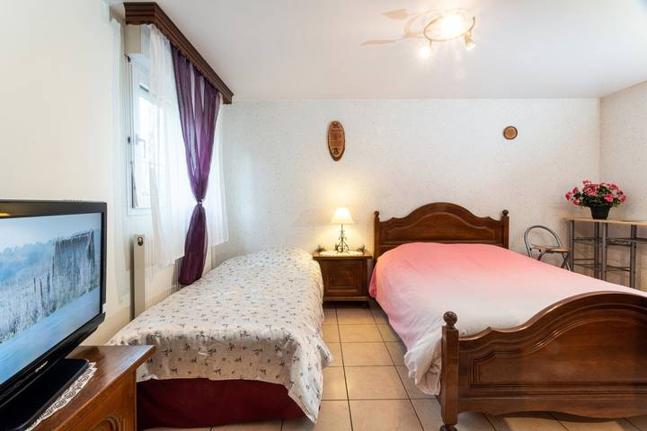 Bed and Breakfast 'Chambre Susanne' con Wi-Fi in Guémar, Región de Ribeauvillé