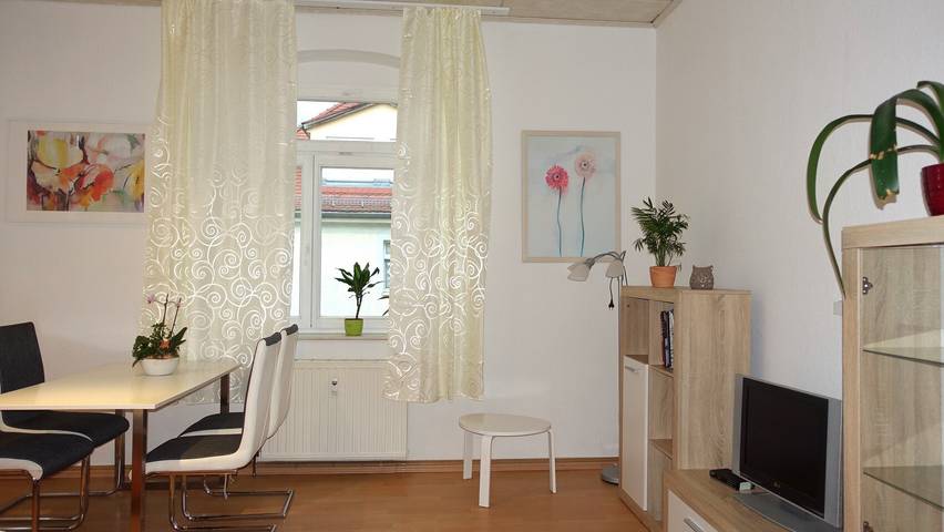 Appartement entier, Appartement 'Schöne 2 Raumwng' avec balcon et Wi-Fi in Dohna, Monts-Métallifères-de-l'Est